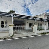 New Fatimah Guest House Syariah