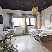 Goiglo Hotel & Hostel