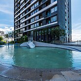 Dream City By Himmel