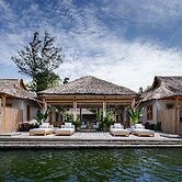 Chibu Riverside Cottages and Dorm