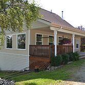 Pioneer Inn Guesthouse