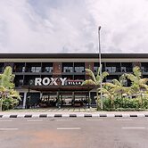 Roxy Sematan Villa & Townhouse