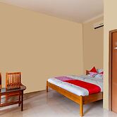 OYO 2471 Swarna Raya