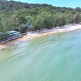 Sandy Beach Bungalows