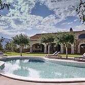 Cascioni Eco Retreat -  Suites with Private Pool