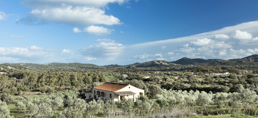 Cascioni Eco Retreat -  Suites with Private Pool