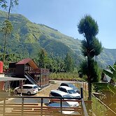 Istana Bromo Resort and Resto