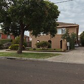 Heart of Ormond Apartment  by Ready Set Host