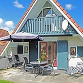 Modern Holiday Home at a Typical Dutch Canal, Close to the Lauwersmeer