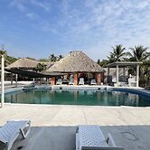 Hidden Paradise Beach Jiote