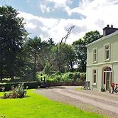 Shannon View 3 Bed Farm House With Private Parking