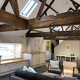 Stylish Wells Penthouse With Cathedral Views