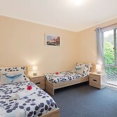 Pelican Lake Holiday House