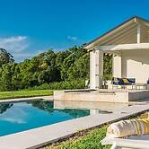 Your Luxury Escape - Fairway