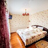 Apartment on Svetlanskaya 183