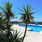 Holiday Resorts for 10 Persons, With Swimming Pool, Wifi and air Condi