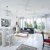 Tranquil Garden Retreat by Sea N Rent