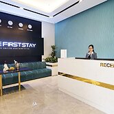 The First Stay Hotel