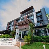 The Living Hotel SamutPrakan