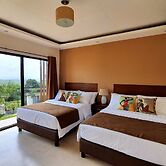 Spacio Caliraya B&B