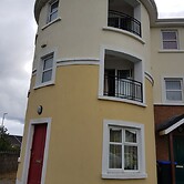 Stunning 6 Bed House With Private Garden in Galway