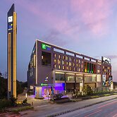 Holiday Inn Express & Suites Bengaluru Old Madras Road by IHG