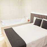 Paris Hotel by H Hotéis Business