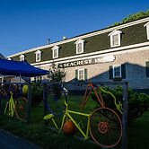 Seacrest Inn