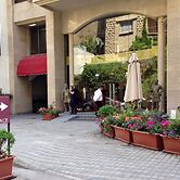 MidTown Hotel & Suites