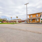 OYO Travelier Motel