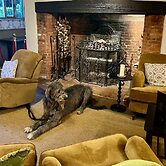 Ravenwood Hall Hotel