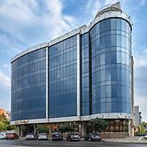 Red Royal Hotel