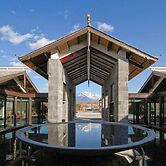 Pullman Lijiang Resort and Spa