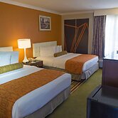 Howard Johnson by Wyndham Pasadena