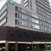 Days Inn by Wyndham Singapore Novena, previously known as Value Thomso