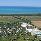 Hu Park Albatros Village