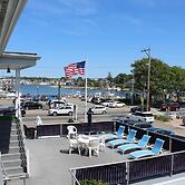 Ocean Street Inn on Hyannis Harbor