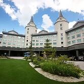 High1 Palace Hotel & CC