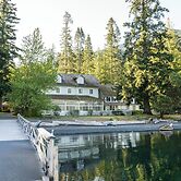 Lake Crescent Lodge