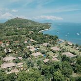 Amertha Bali Villas Beach Front Resort and Spa