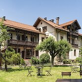 Villa Fantasia Budget Boutique Hotel