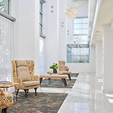 Delta Hotels by Marriott Milwaukee Northwest