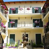 Aurelia Vatican Apartments