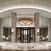 Yuexiu Hotel Guangzhou, Curio Collection by Hilton