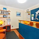 Dolphin Lodge