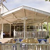 Hotel Oasis