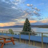 Lake Jindabyne Hotel