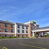 Holiday Inn Express Hotel & Suites Niles by IHG
