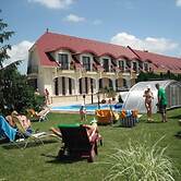 Bajor Panzio Aparthotel Restaurant - Adults Only