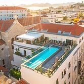 Five Seas by Inwood Hotels